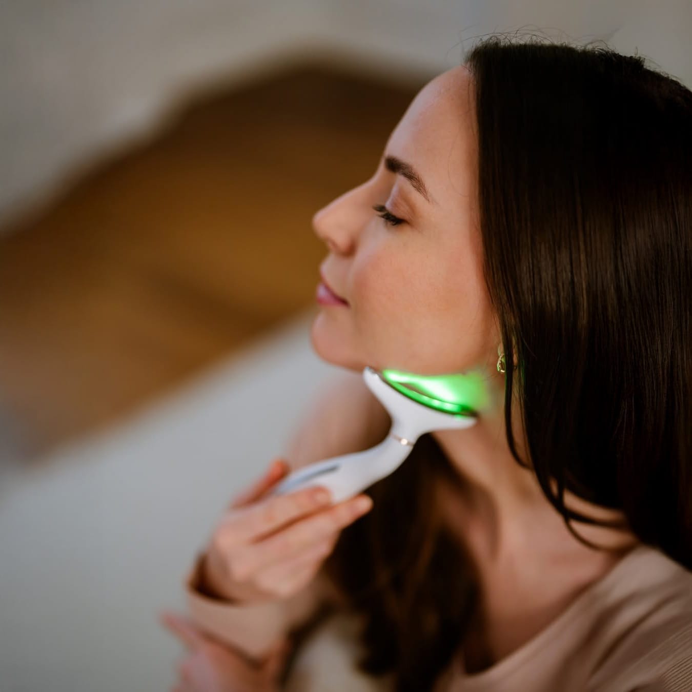 beautifly-lumalift-pro-led-lichttherapieger-t-gesicht-und-hals image 6