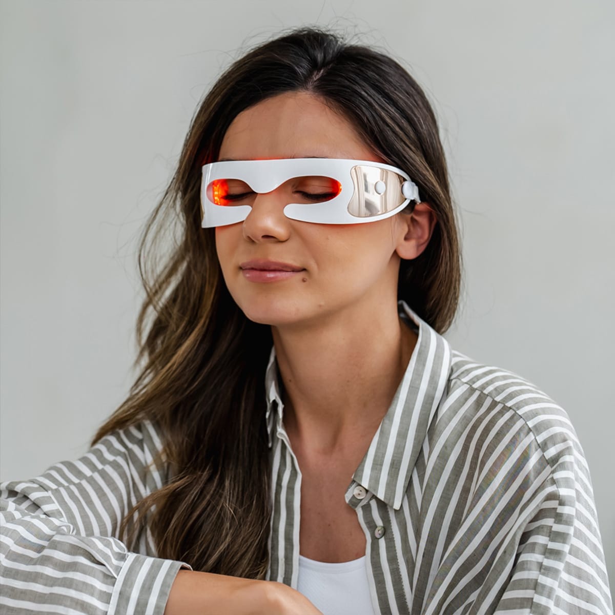 beautifly-serene-eye-pro-augenmassageger-t-mit-rotlicht-und-led-maske image 2